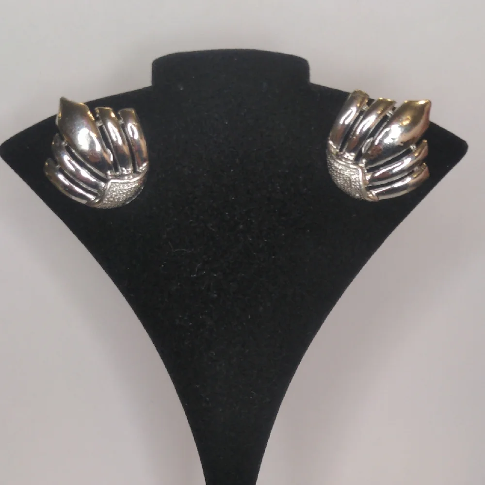 Vintage Coro Earrings Silver Art Deco Fan Sea Shell Clip On Mid Centiry Modern